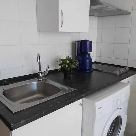 Apartamento Miami 402estudio Situado En Primera Linea De Mar *